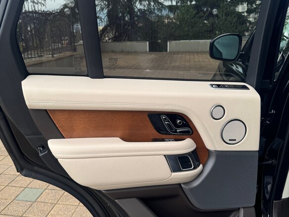 2019 Land Rover Range Rover IV Рестайлинг, чёрный, 11900000 рублей - вид 17