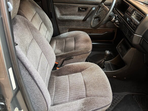 1987 Volkswagen Golf II, серый, 390000 рублей - вид 22