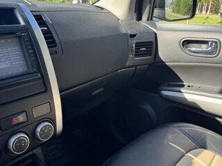 2012 Nissan X-Trail II Рестайлинг, серебристый, 990000 рублей, вид 2