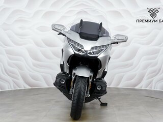 2025 Honda GL 1800 Gold Wing, серебристый, 3199000 рублей, вид 4