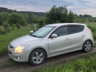 2011 Hyundai i30 I Рестайлинг, бежевый, 550000 рублей, вид 4