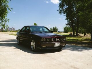 1995 BMW 5 серии 520i III (E34), пурпурный, 1700000 рублей, вид 2