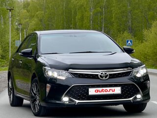 2017 Toyota Camry VII (XV50) Рестайлинг 2, чёрный, 2480000 рублей, вид 2