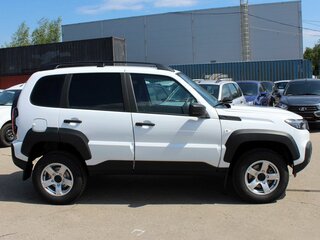 2026 Lada (ВАЗ) Niva Travel I Рестайлинг, белый, 1621900 рублей, вид 5