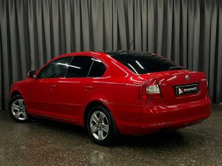 2012 Skoda Octavia II (A5) Рестайлинг, красный, 599888 рублей, вид 3