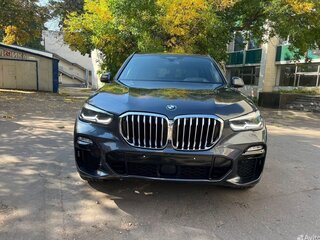 2019 BMW X5 40i IV (G05/G18), серый, 5800000 рублей, вид 2