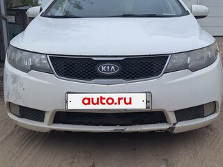 2010 Kia Forte I, белый, 499000 рублей, вид 2