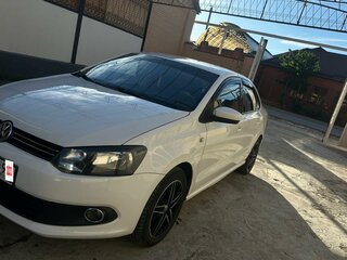 2012 Volkswagen Polo V, белый, 650000 рублей, вид 1
