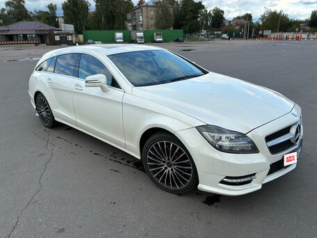 2013 Mercedes-Benz CLS 350 CDI II (C218), белый, 1860000 рублей, вид 4