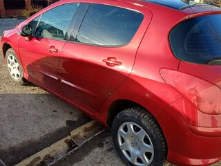 2008 Peugeot 308 I, красный, 300000 рублей, вид 4