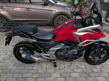 2022 Honda NC 750X, красный, 930000 рублей, вид 3