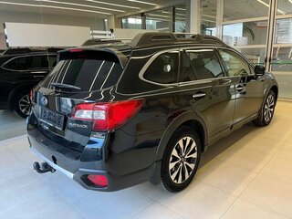 2016 Subaru Outback V, чёрный, 2080000 рублей, вид 4
