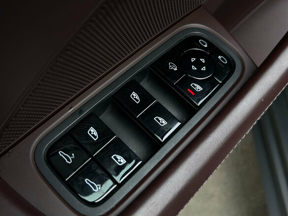 2018 Porsche Panamera 4 II, синий, 5980000 рублей - вид 30