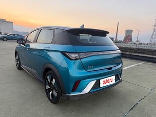2024 BYD Dolphin 44.9 kWh I, синий, 1654999 рублей, вид 4