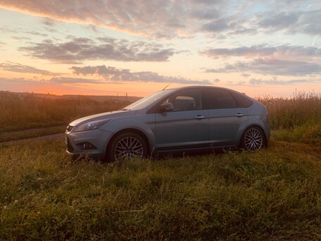 2009 Ford Focus II Рестайлинг, серый, 890000 рублей, вид 2