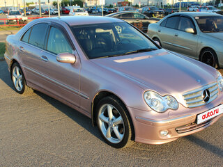 2005 Mercedes-Benz C-Класс 200 II (W203) Рестайлинг, розовый, 1100000 рублей, вид 4