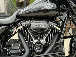 2022 Harley-Davidson Street Glide, чёрный, 2600000 рублей, вид 4