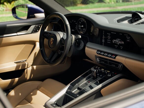 2021 Porsche 911 Carrera 4S VIII (992), синий, 14700000 рублей - вид 4
