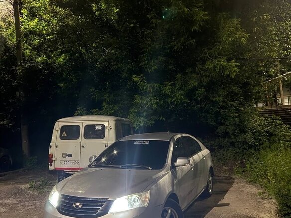 2013 Geely Emgrand EC7, серебристый, 300000 рублей - вид 9