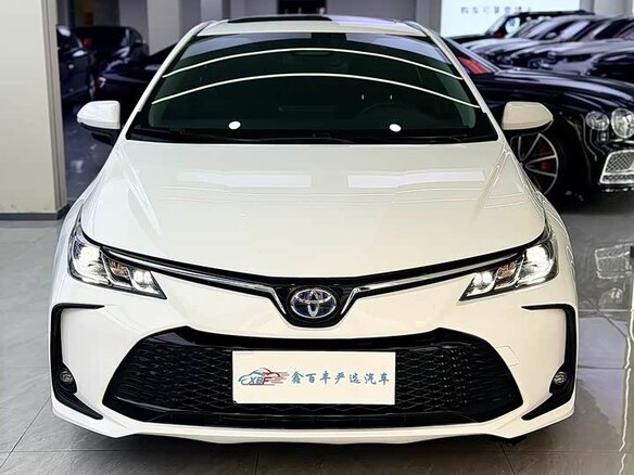 2023 Toyota Corolla XII (E210), белый, 1755000 рублей - вид 10
