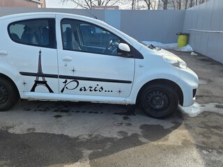 2011 Peugeot 107 I Рестайлинг, белый, 315000 рублей, вид 5