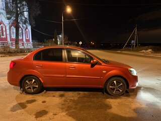 2010 Kia Rio II Рестайлинг, оранжевый, 450000 рублей, вид 2