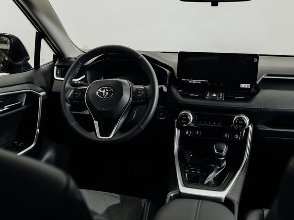 2025 Toyota RAV4 V (XA50), чёрный - вид 9