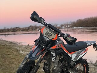 Regulmoto CR-X