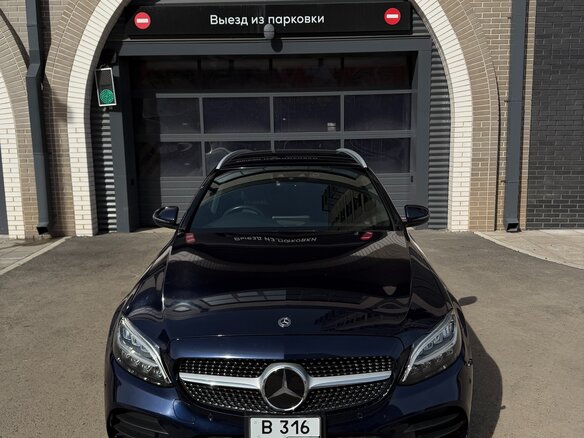 2018 Mercedes-Benz C-Класс 180 IV (W205) Рестайлинг, синий, 1999999 рублей - вид 1