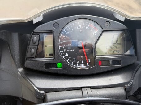 2017 Honda CBR 600RR, красный, 889000 рублей, вид 5