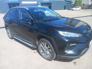 2021 Toyota RAV4 V (XA50), чёрный, 3500000 рублей, вид 2