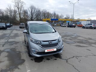2017 Honda Freed+ II, серый, 1380000 рублей, вид 1