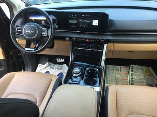 2022 Kia Carnival IV, чёрный, 4089999 рублей, вид 5