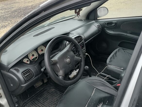2002 Dodge Neon II, серебристый, 300000 рублей - вид 4