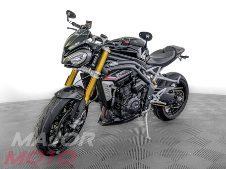 2022 Triumph Speed Triple, чёрный, 1225000 рублей, вид 3