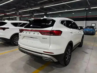 2023 Haval H6 II Рестайлинг, белый, 1350000 рублей, вид 4