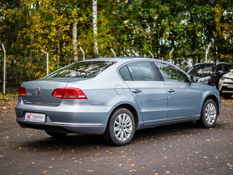 2013 Volkswagen Passat B7, голубой, 1300000 рублей, вид 2