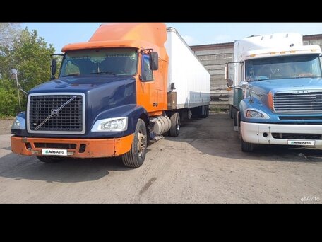2004 Volvo VNM, оранжевый, 1100000 рублей, вид 1