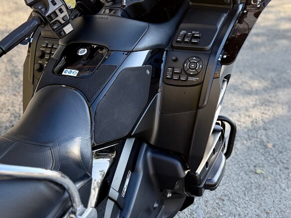 2014 Honda GL 1800 Gold Wing, чёрный, 1999000 рублей - вид 13