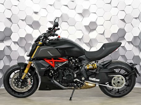 2020 Ducati Diavel 1260, чёрный, 1999000 рублей, вид 4