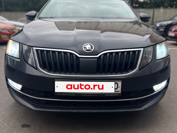 2018 Skoda Octavia III (A7) Рестайлинг, чёрный, 1450000 рублей - вид 1