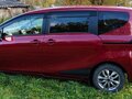 2021 Toyota Sienta II Рестайлинг, красный, 1800000 рублей