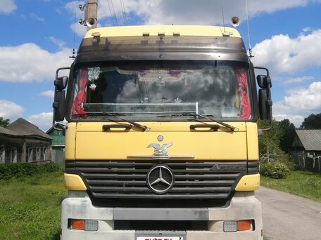 2002 Mercedes-Benz Actros, жёлтый, 1287654 рублей, вид 1
