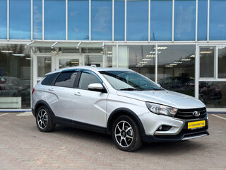 2018 Lada (ВАЗ) Vesta SW Cross I, серебристый, 930000 рублей, вид 2