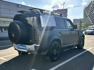 2021 Land Rover Defender 110 II, чёрный, 5649000 рублей, вид 4