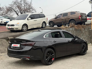 2022 Chevrolet Malibu IX Рестайлинг, чёрный, 1141027 рублей, вид 4
