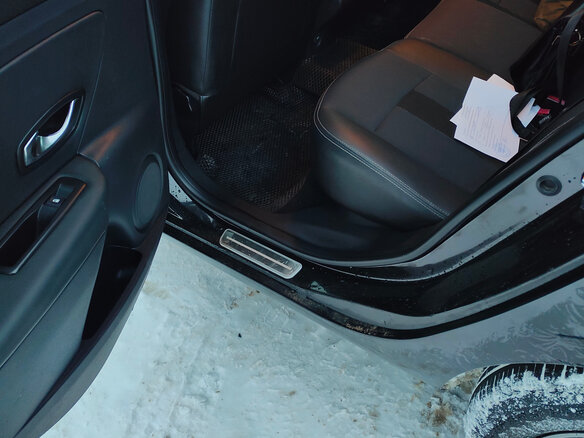 2010 Renault Fluence I, чёрный, 660000 рублей - вид 8