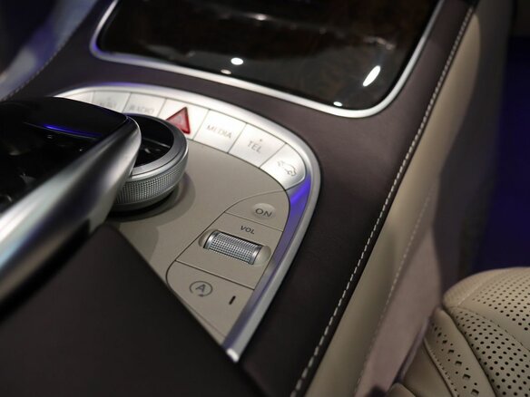 2015 Mercedes-Benz Maybach S-Класс 500 I (X222), чёрный, 5800000 рублей - вид 23