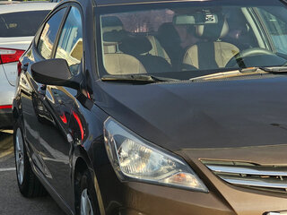 2016 Hyundai Solaris I Рестайлинг, коричневый, 986000 рублей, вид 3
