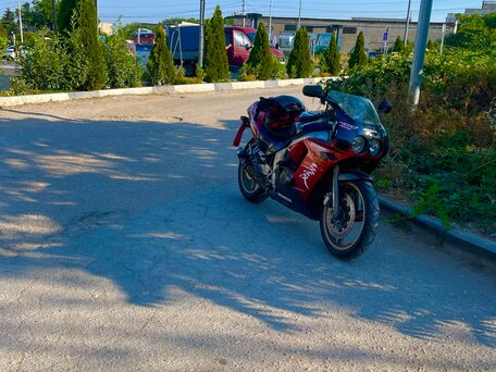 1996 Honda CBR 250R, красный, 240000 рублей, вид 2